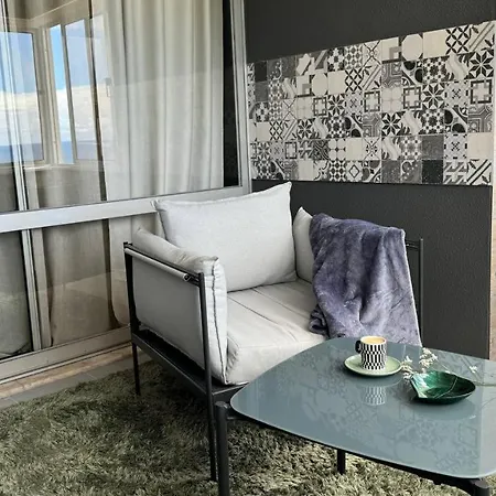 Apartment Grayscale Studio Funchal (Madeira)